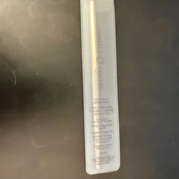 2/$15 - COMPLEX CULTURE Easy Crease Definer - Brand New - Picture 2 of 4